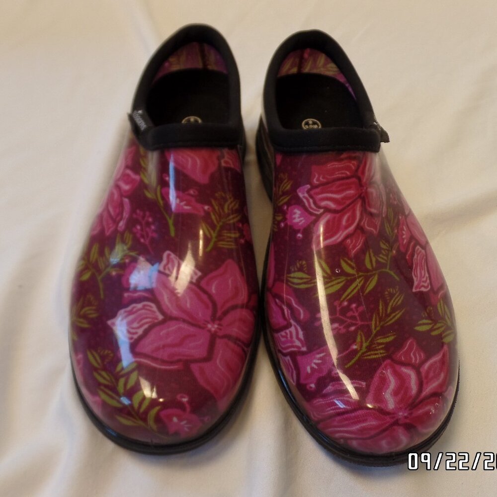 Women's Sloggers size 8 New without Tags